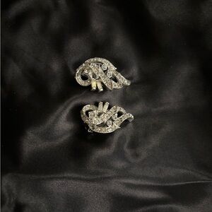 Vintage Silver-Tone Clear Rhinestone Clip On Earrings Unbranded